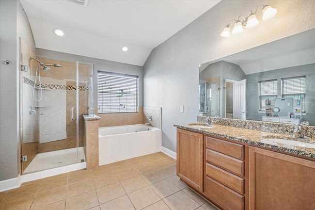 29513 Salem Fields Dr, House other with 5 bedrooms, 3 bathrooms and 2 parking in Spring TX | Image 14