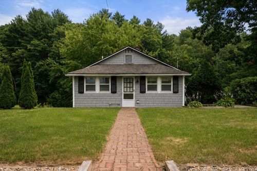 10 Riverside Dr, Auburn, MA, 01501-3223 | Card Image