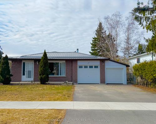 307 Domville St, Arthur, ON, N0G1A0 | Card Image