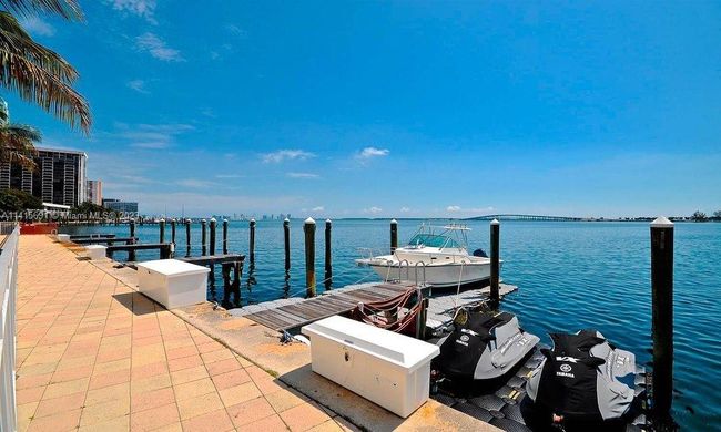 APT-2110 - 2101 Brickell Ave, Condo with 1 bedrooms, 1 bathrooms and null parking in Miami FL | Image 23