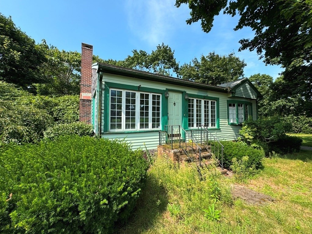 Concord St, Rockland, MA 02370