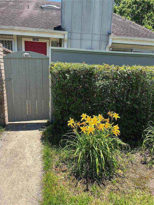 13037 Leader St, Houston, TX, 77072-5113 | Card Image