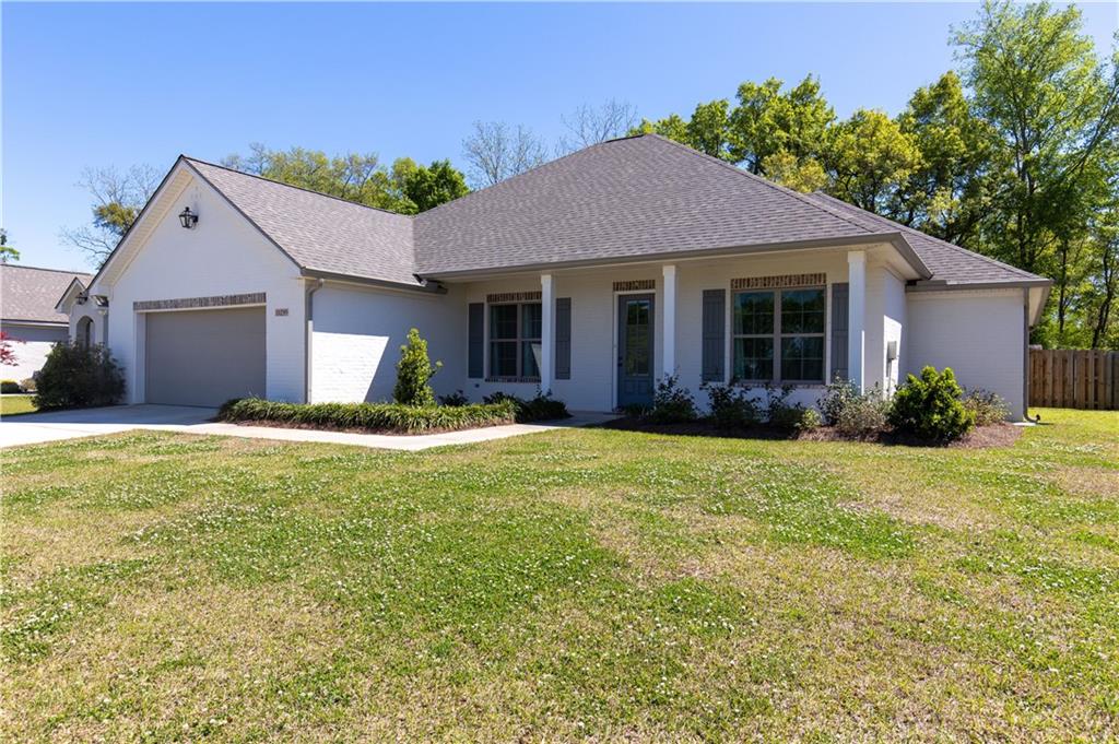 Grady Ln, Mobile, AL 36695