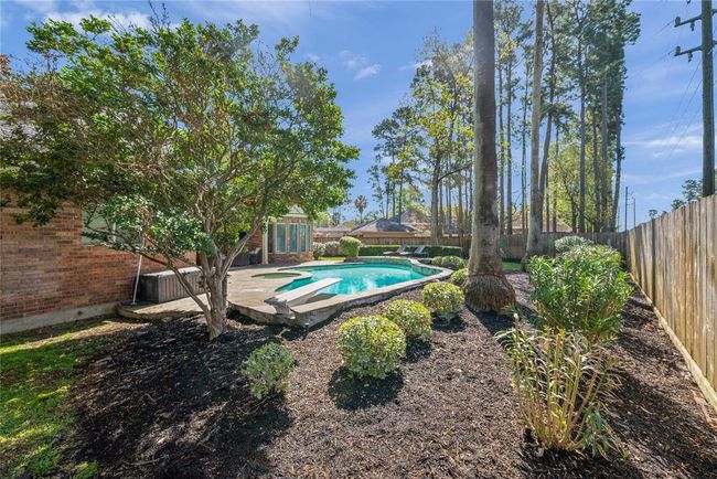 9519 Woodcliff Lake Dr, House other with 5 bedrooms, 5 bathrooms and 4 parking in Spring TX | Image 41