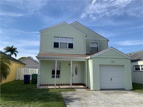 9941 W Daffodil Ln, Miramar, FL, 33025-2315 | Card Image