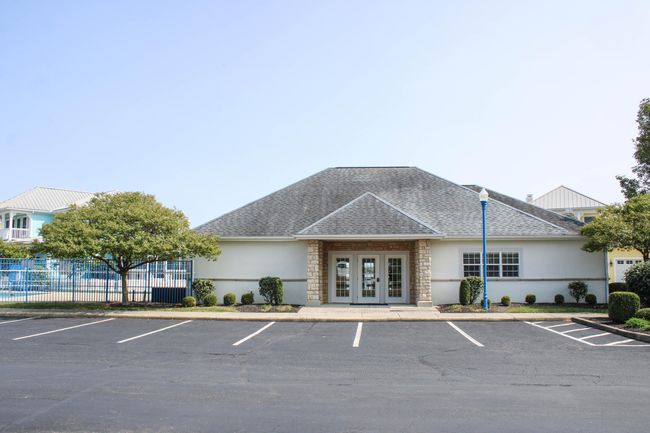Clubhouse with party room and fitness center | Image 21
