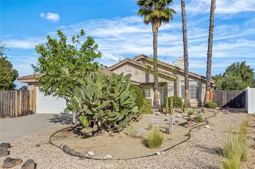 40394 Clybourne Cir, Murrieta, CA, 92562-4751 | Card Image