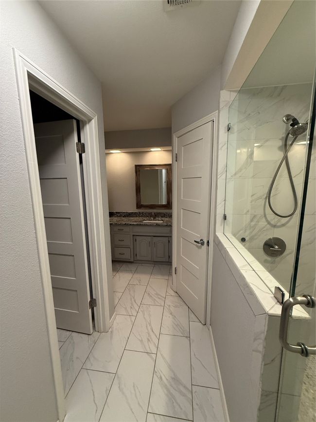 another side of master bathroom | Image 11