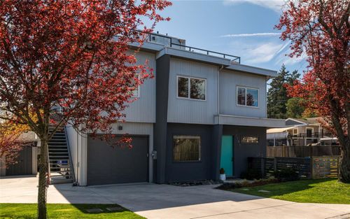 1197 Bewdley Ave, Esquimalt, BC, V9A5N2 | Card Image