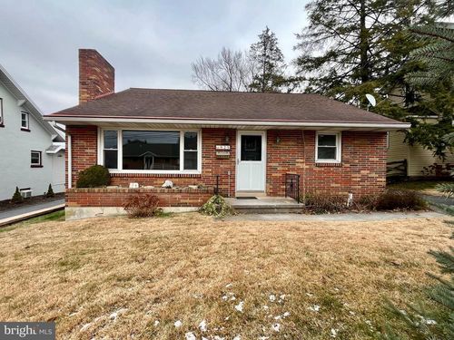 925 S Spruce St, ELIZABETHTOWN, PA, 17022-2759 | Card Image