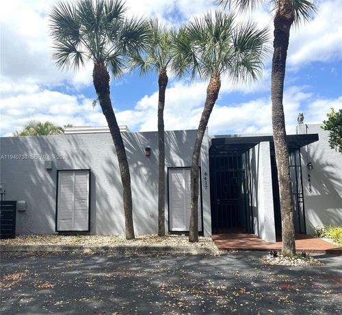 6417 Windmill Gate Rd, Miami Lakes, FL, 33014-6081 | Card Image