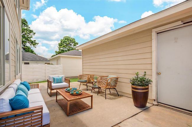 Perfect for family gatherings. | Image 26