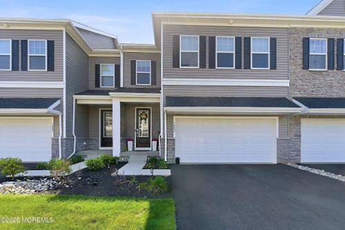 1402 Journey Ave, Marlboro, NJ, 07746-2631 | Card Image