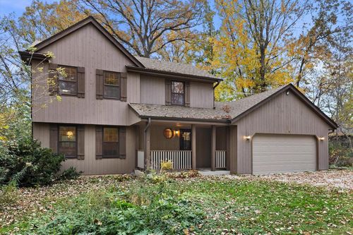 1516 Oaklawn Dr, Caledonia, WI, 53402-2037 | Card Image
