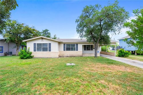 147 W D Ave, Kingsville, TX, 78363-3728 | Card Image