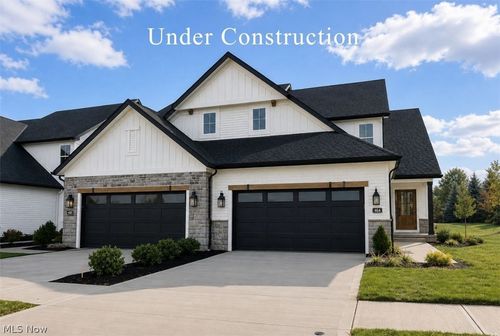 464 Bordeaux Blvd, Broadview Heights, OH, 44147-3202 | Card Image