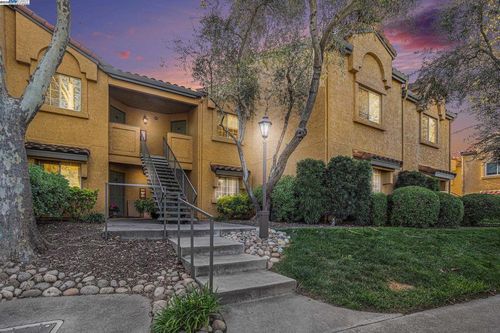 apt-103-705 Watson Canyon Ct, San Ramon, CA, 94582-4986 | Card Image