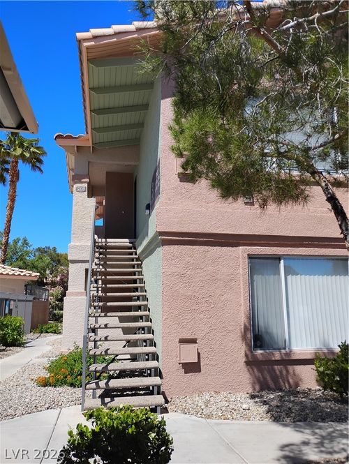 208-8450 Alta Dr, Las Vegas, NV, 89145-5447 | Card Image