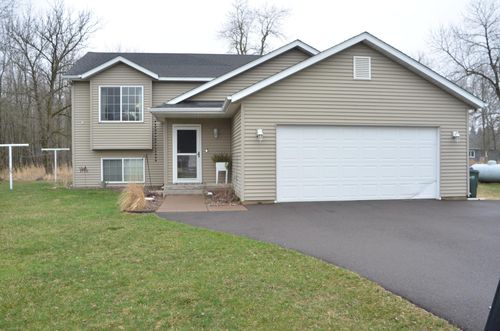 715 Wrenshall St, Wrenshall, MN, 55797-9046 | Card Image