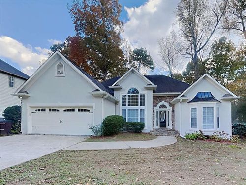 6898 Fox Hunt Cir W, Douglasville, GA, 30135-2477 | Card Image