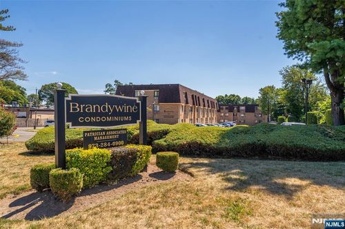 731 Belleville Ave, Belleville, NJ, 07109-1347 | Card Image