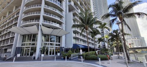 apt-1723-690 Sw 1st Ct, MIAMI, FL, 33130-2924 | Card Image