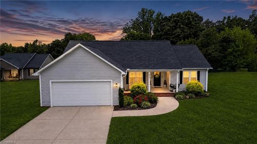 839 Parkland Rd, Reidsville, NC, 27320-9078 | Card Image