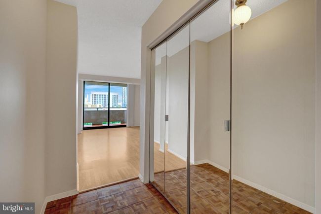 APT-1610 - 1800 Old Meadow Rd, Condo with 1 bedrooms, 2 bathrooms and null parking in MCLEAN VA | Image 33