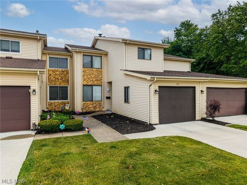 376-376 Deepwood Dr, Wadsworth, OH, 44281-9450 | Card Image