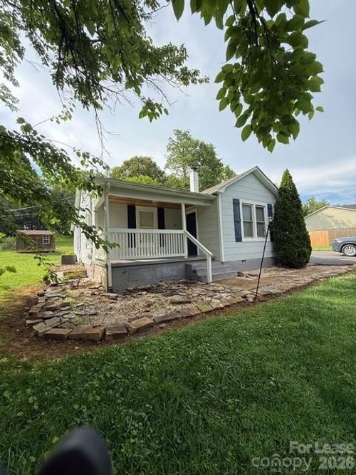 3630 Deerbrook Rd, Lenoir, NC, 28645-7007 | Card Image