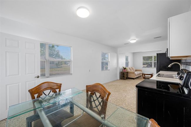 2350 38 Th Ave N, House other with 2 bedrooms, 2 bathrooms and null parking in ST PETERSBURG FL | Image 37