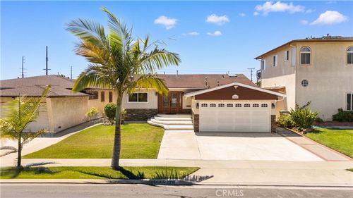 2018 W 147th St, Gardena, CA, 90249-3812 | Card Image