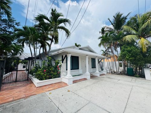 1238 Sw 4th St, Miami, FL, 33135-2473 | Card Image