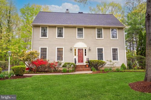 27 Benford Dr, Princeton Junction, NJ, 08550-1330 | Card Image