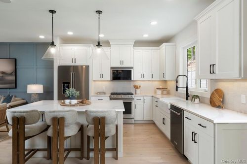 148-4095 Fairways Dr, Carmel, NY, 10512-3935 | Card Image