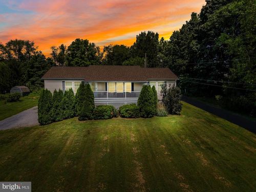 1350 Kiner Blvd, CARLISLE, PA, 17015-9769 | Card Image