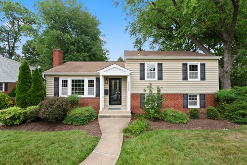1212 Croton Dr, ALEXANDRIA, VA, 22308-1801 | Card Image