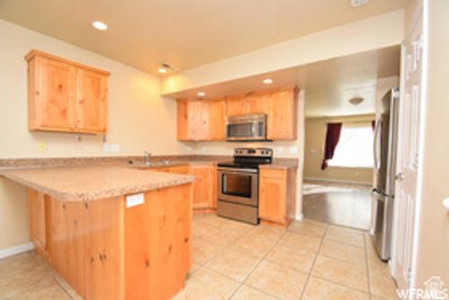 7-411 2000, Perry, UT, 84302-4194 | Card Image