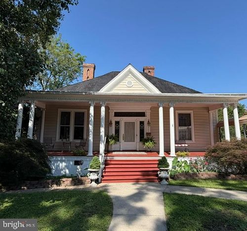 804 Grove Ave, SOUTH BOSTON, VA, 24592-3310 | Card Image