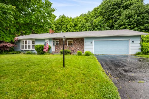 18 Caron St, Lewiston, ME, 04240-6446 | Card Image