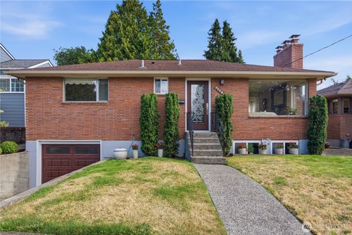 3947 Sw Portland St, Seattle, WA, 98136-2156 | Card Image