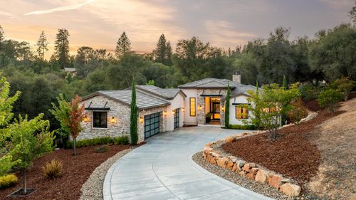 2078 Long View Dr, Meadow Vista, CA, 95722-9365 | Card Image