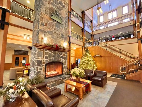 250252-250/252 Q4, 89 Grand Summit Way, Dover, VT, 05356 | Card Image