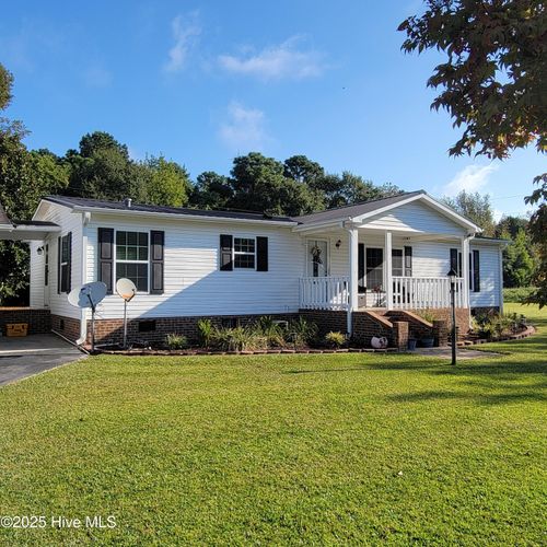 272 Josephus Rd, Rose Hill, NC, 28458-7652 | Card Image