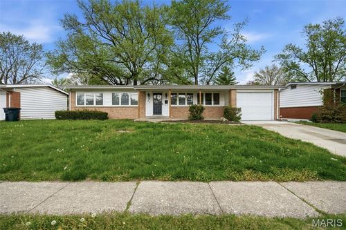3145 Parker Rd, Florissant, MO, 63033-3730 | Card Image