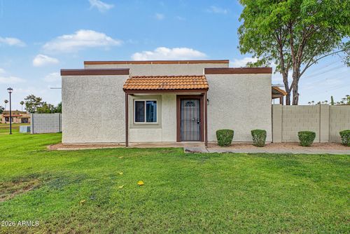 952 E Diamond Dr, Tempe, AZ, 85283-4049 | Card Image