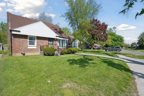 18625 Codding St, Detroit, MI, 48219-2214 | Card Image