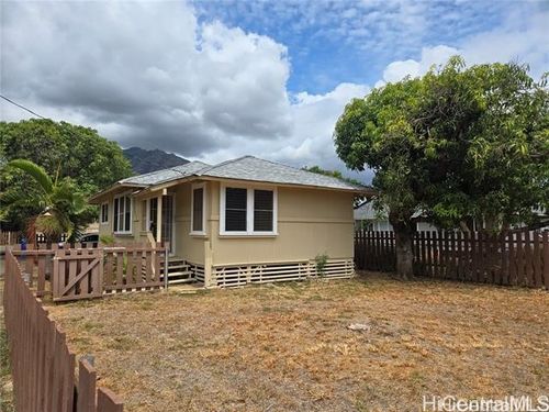 84-916 Hanalei St, Waianae, HI, 96792-2271 | Card Image