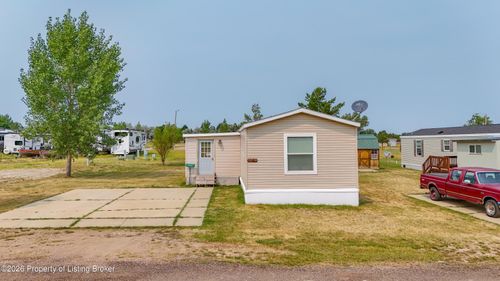 735 Palomino Ln, Dickinson, ND, 58601-6569 | Card Image