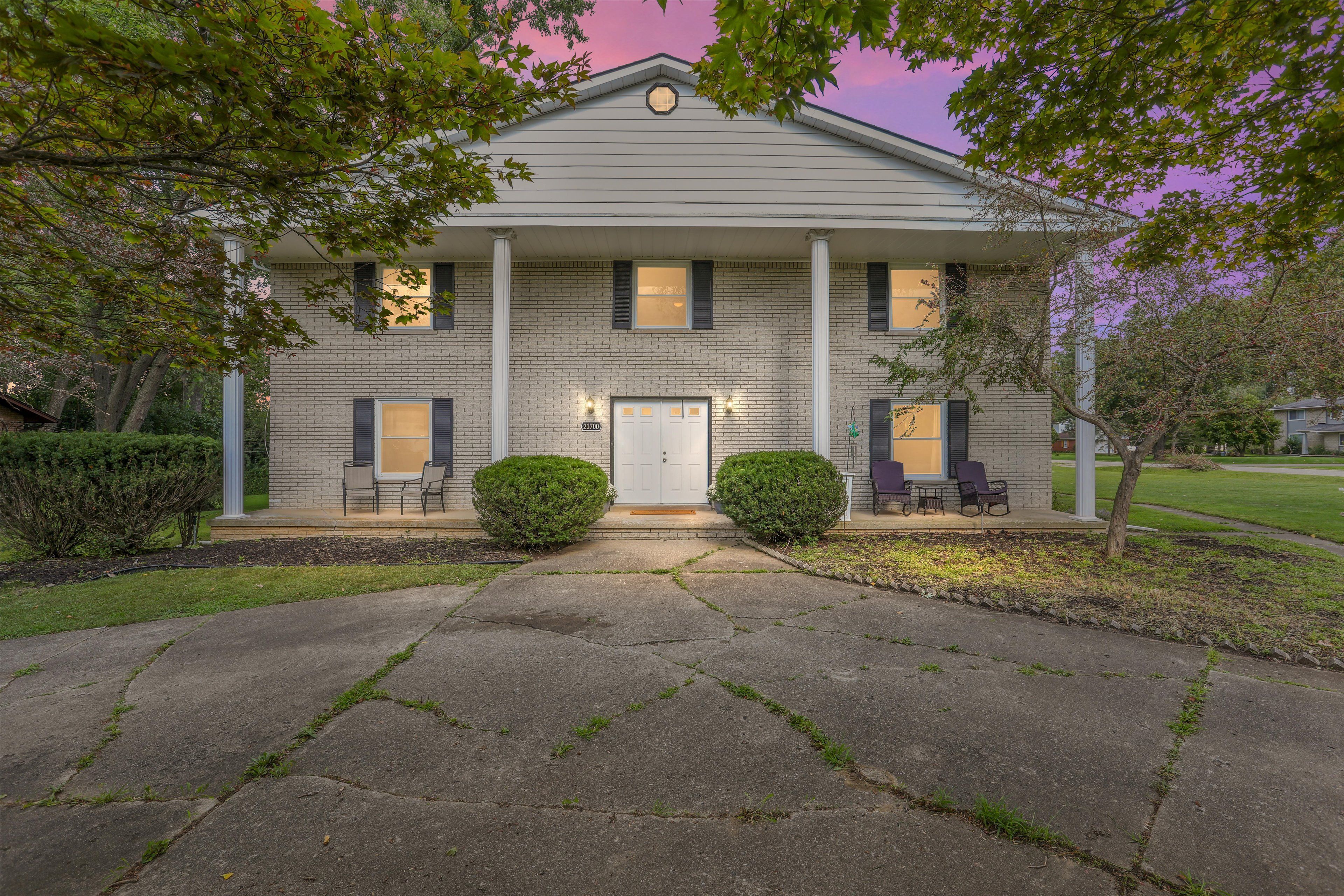 Normandale St, Beverly Hills, MI 48025